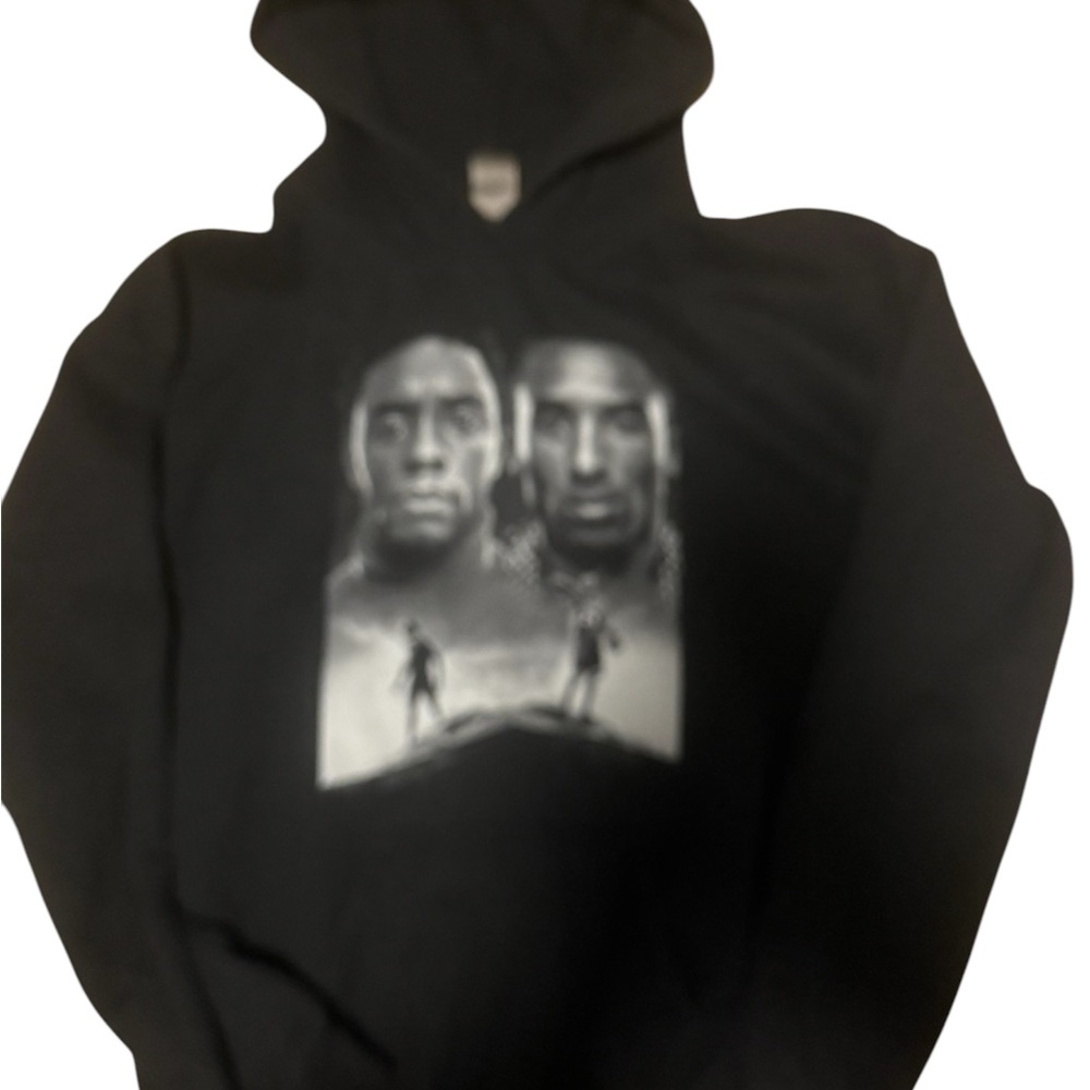 Black Hoodie with Bold Graphic Design Black Mamba Black Panther - HOT!